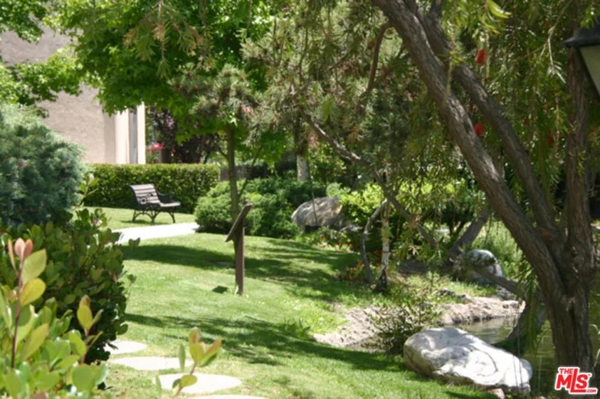 8306 Summertime Lane photo 29