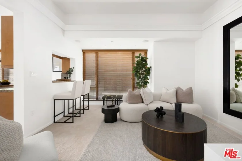 10727 Wilshire Boulevard #1001 photo 10