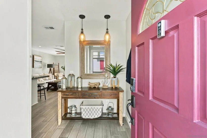 171 Palm Avenue photo 2