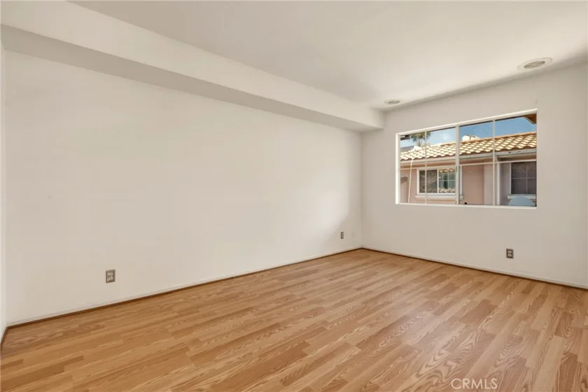 7329 Vassar photo 14