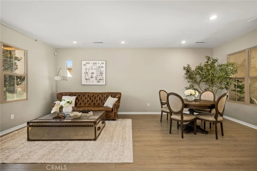 111 Tallowood photo 11