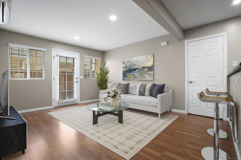 5252 Balboa Arms Drive #184 photo 1