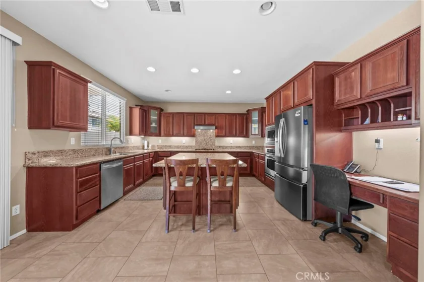 45729 Elm Place photo 12