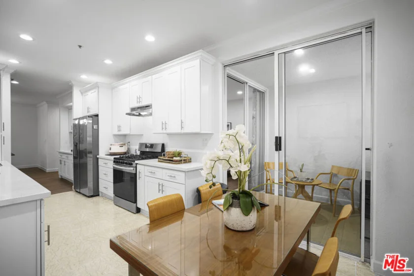 333 Westminster Avenue #104 photo 16