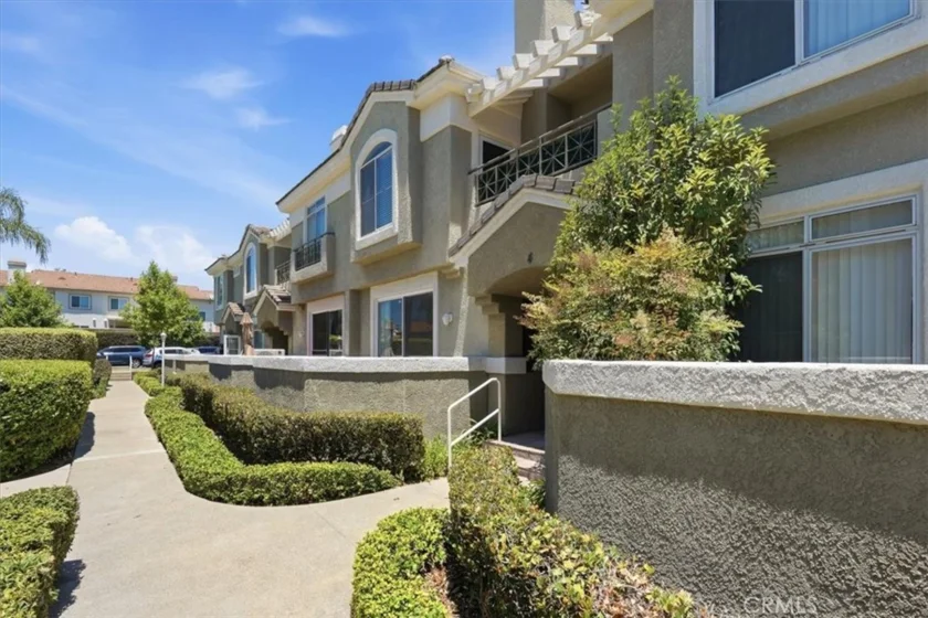 2235 Indigo Hills Drive #4 photo 2