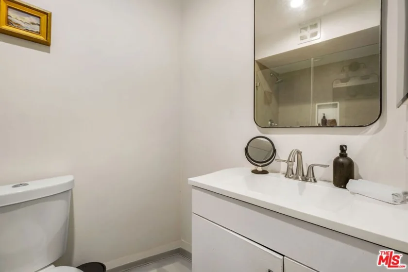 6375 Green Valley Circle #206 photo 17