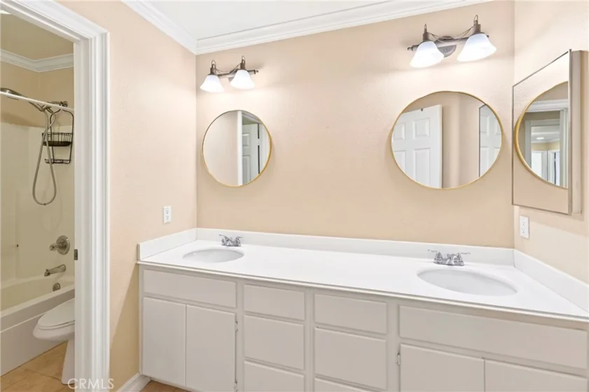 43048 Noble Court photo 45