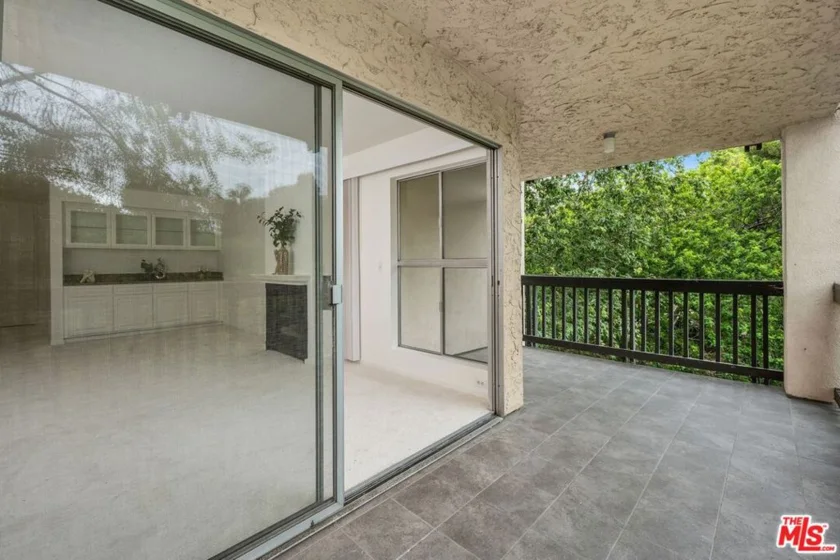 1211 Raintree Circle photo 20