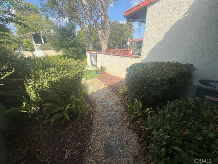 558 Vista Flora photo 50