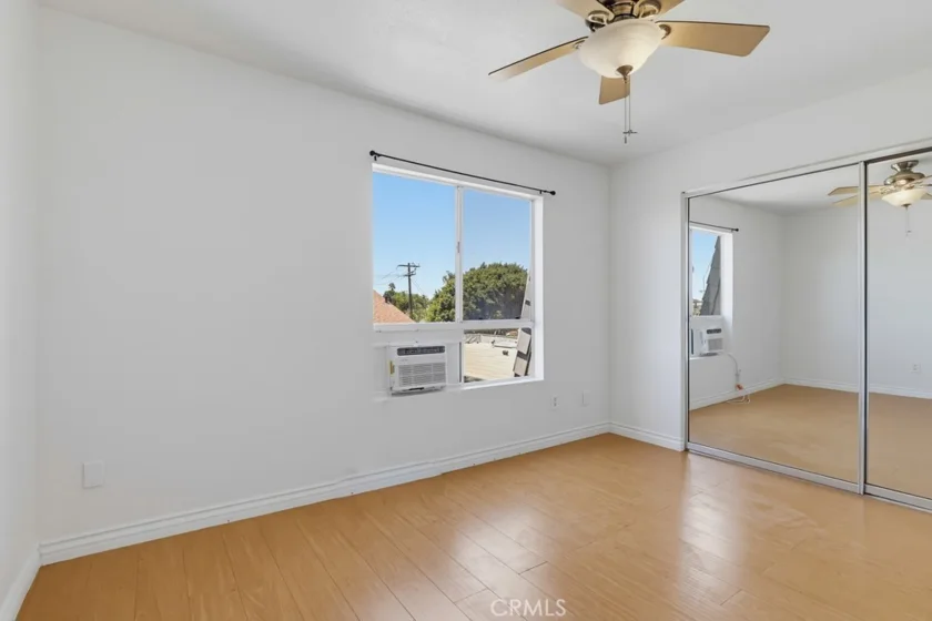 1355 Loma Avenue #311 photo 42