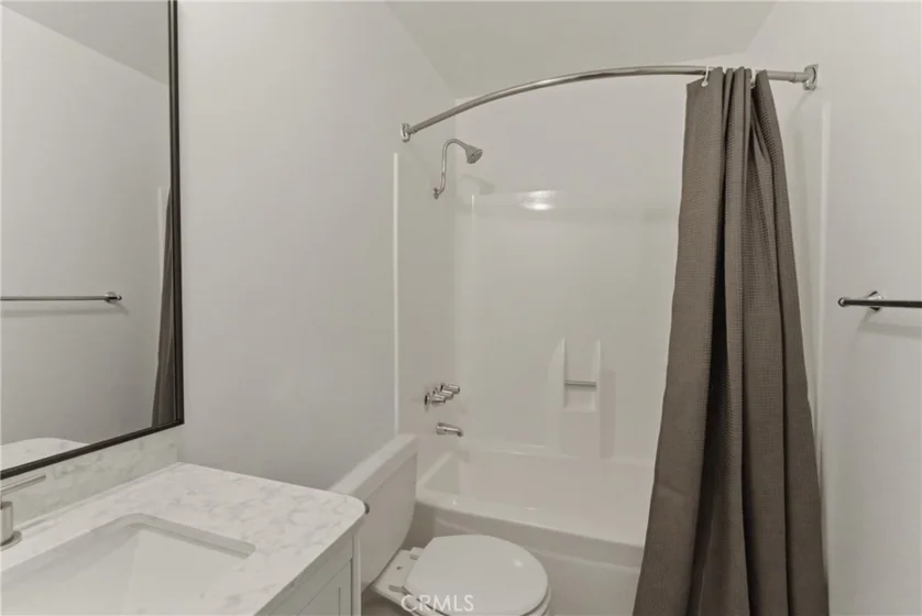 15425 Sherman Way #240 photo 25