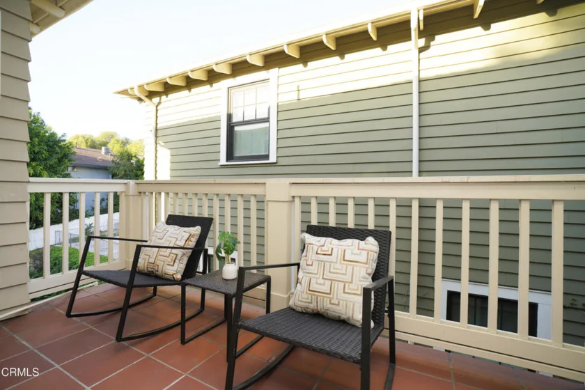 385 S Marengo Avenue #205 photo 9