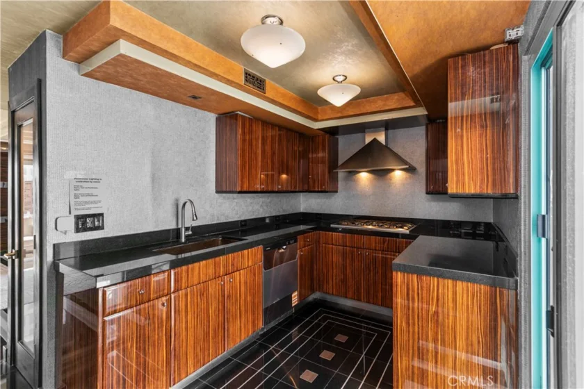 10336 Wilshire #703 photo 17