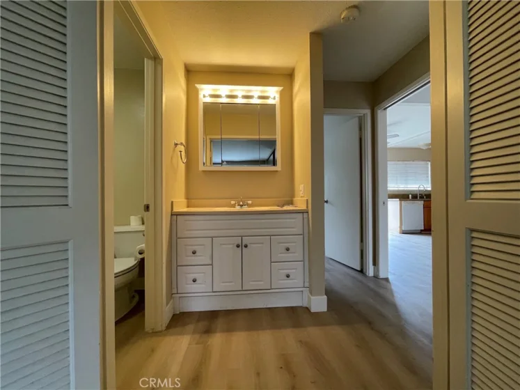 61 Streamwood photo 12