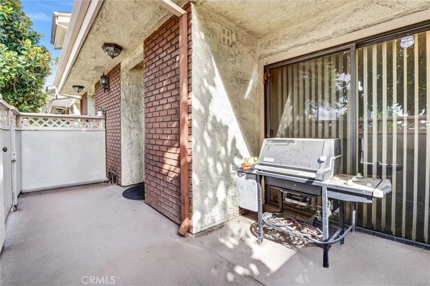 19451 Sherman Way #504 photo 5