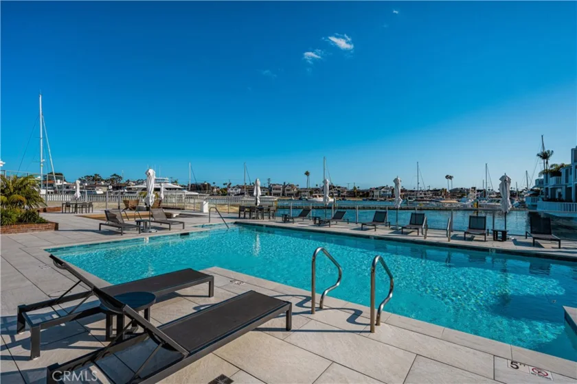 994 Bayside Cove photo 38