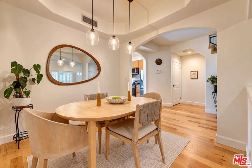 14544 Margate Street #4 photo 5