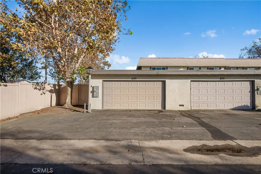 9658 Bloomfield Avenue photo 47