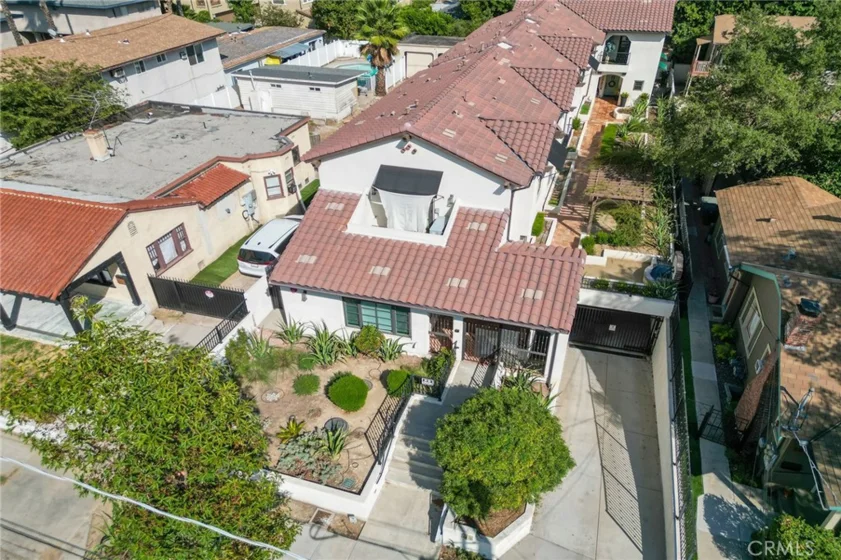 262 N Wilson Avenue #104 photo 1