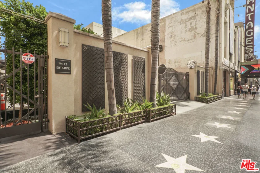 6253 Hollywood Boulevard #903 photo 22