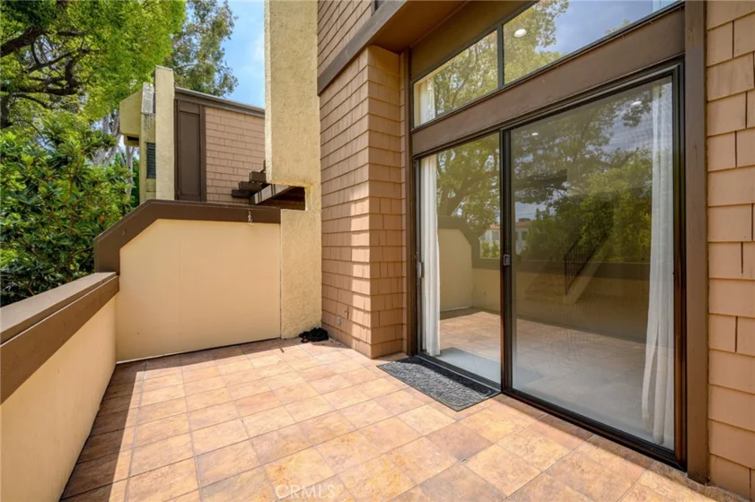 1349 N Columbus #21 photo 12