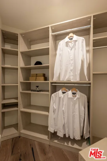 4460 Wilshire Boulevard #207 photo 47