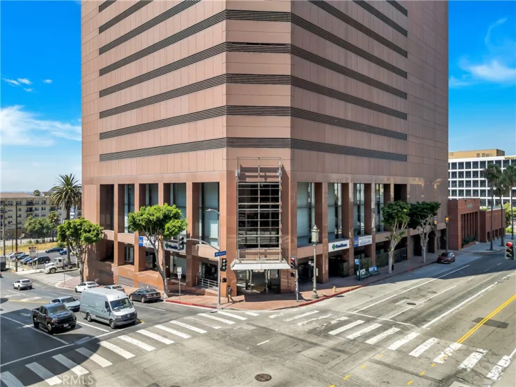 1100 Wilshire Boulevard #3302 photo 16