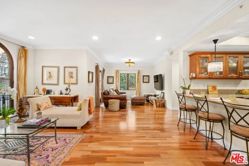 10617 Eastborne Avenue #101 photo 1