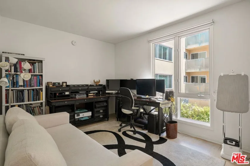 121 N Almont Drive #201 photo 27