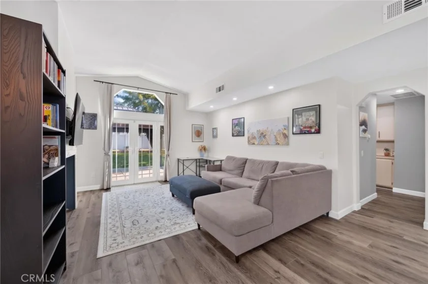25998 Summer Dawn Court photo 7