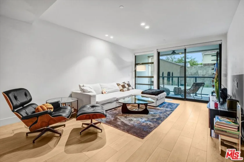 10777 Wilshire Boulevard #209 photo 62