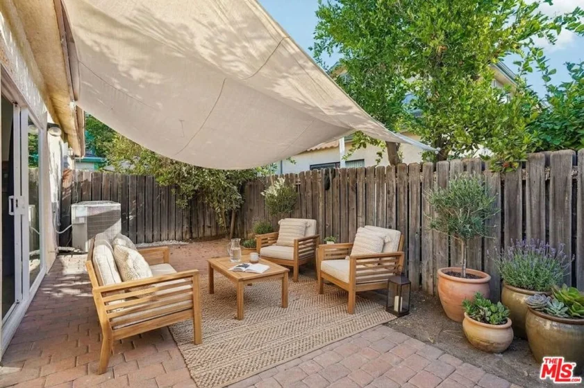 18424 Keswick Street #12 photo 10