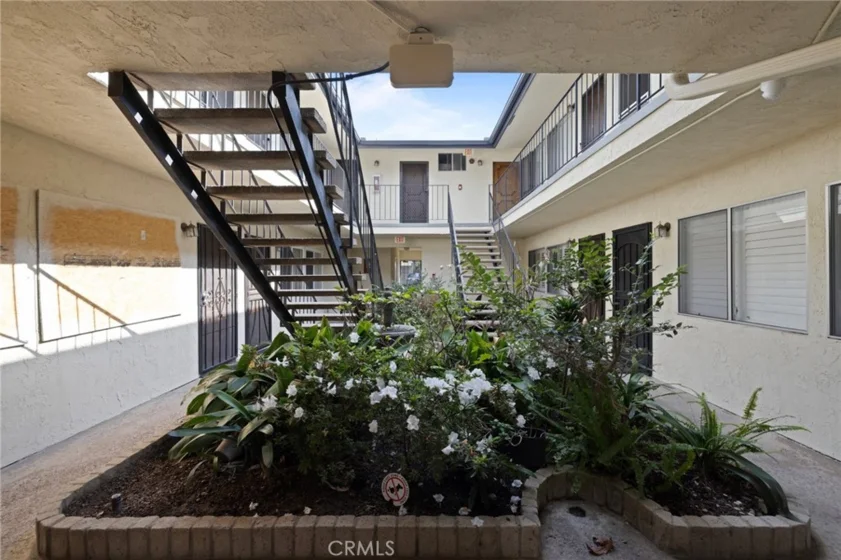 360 Gladys Avenue #3 photo 1