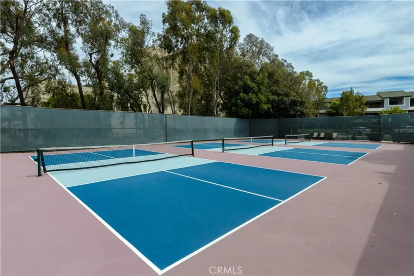 280 Cagney Lane #207 photo 44