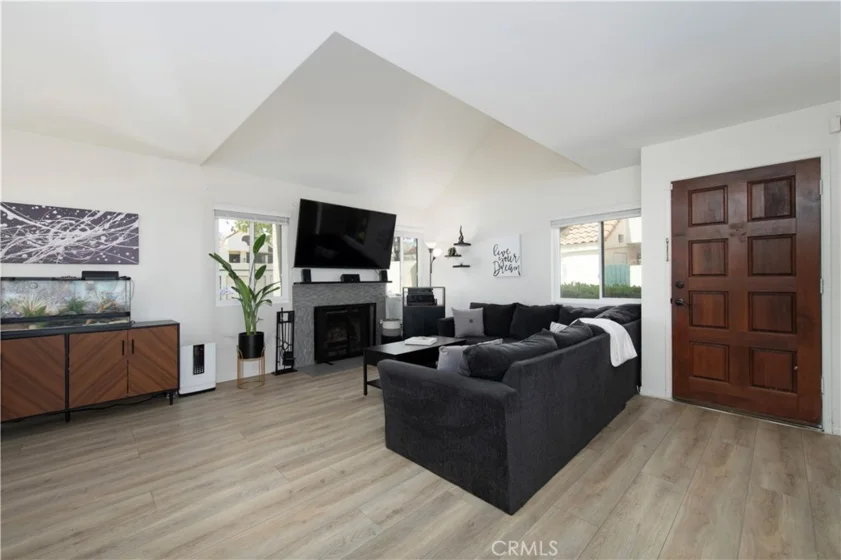 333 N Melrose Drive #E photo 7