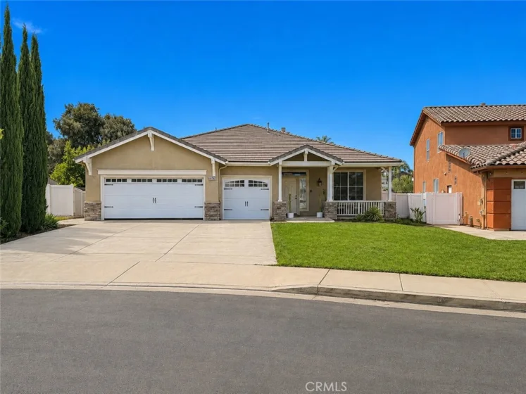 13810 Cheina Court photo 1