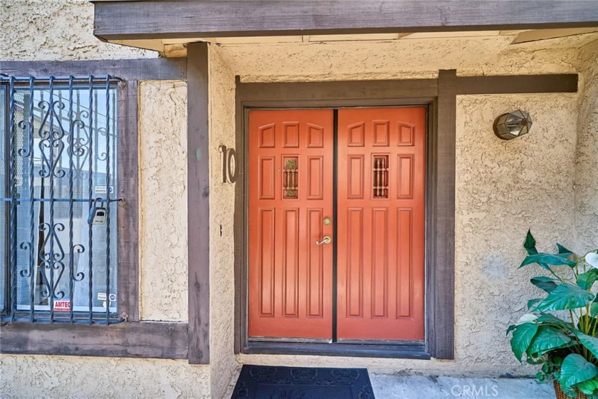 1417 S Marguerita Avenue #10 photo 2