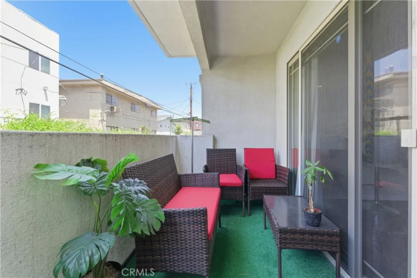 4733 Elmwood Avenue #203 photo 9