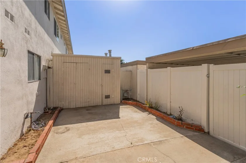8170 Glengarry photo 25