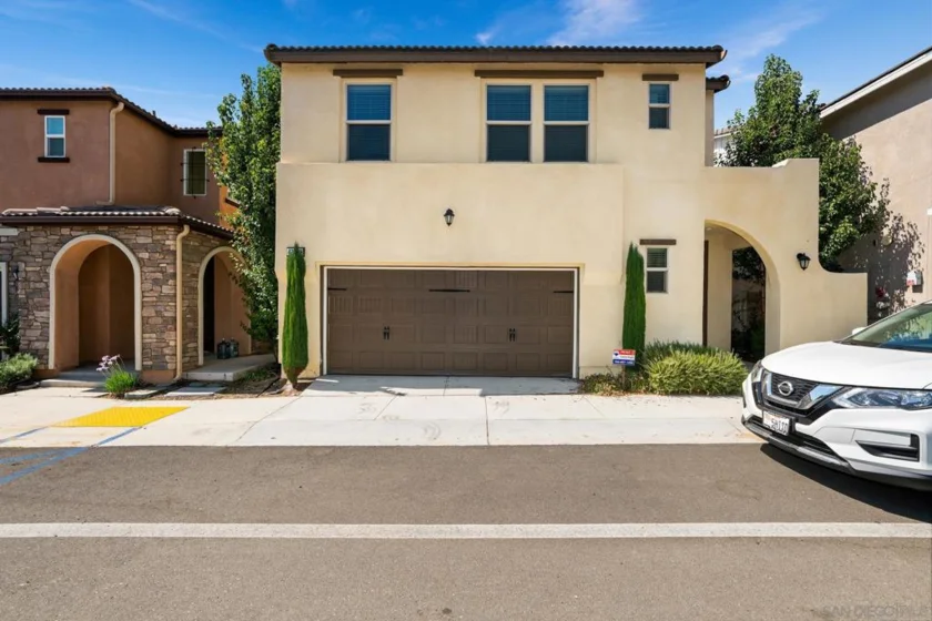 42653 Azure Street photo 1