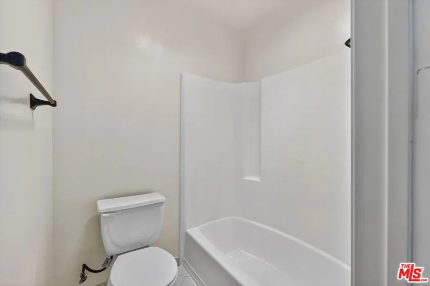 5900 Canterbury Drive #B217 photo 10