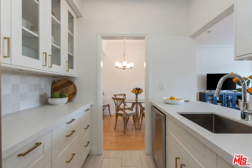 511 San Vicente Boulevard #306 photo 16