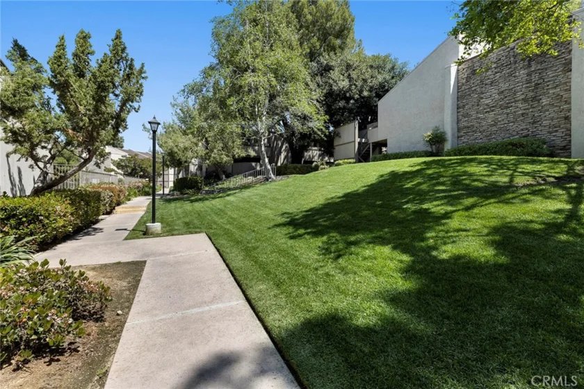 3046 Associated Road #44 photo 22