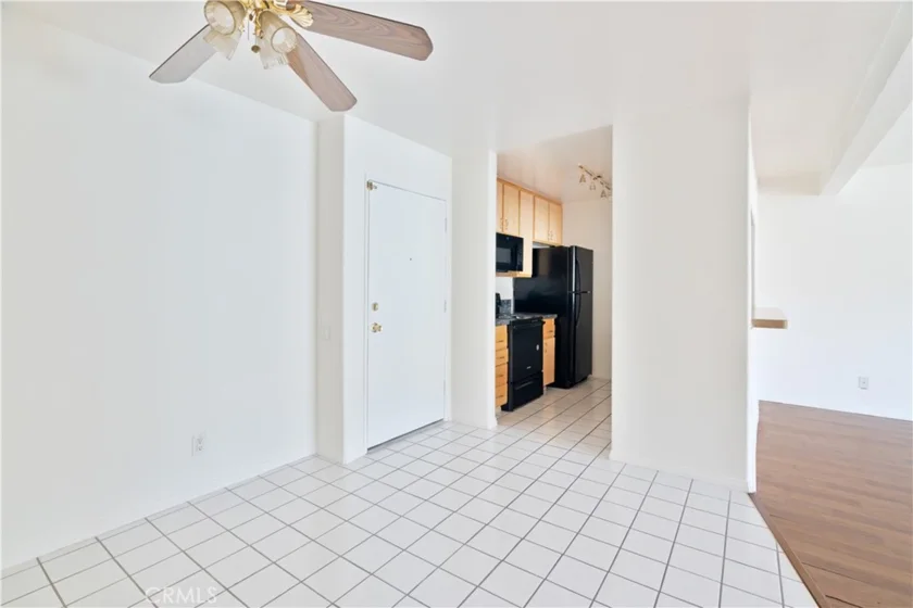 5460 White Oak Avenue #E129 photo 8