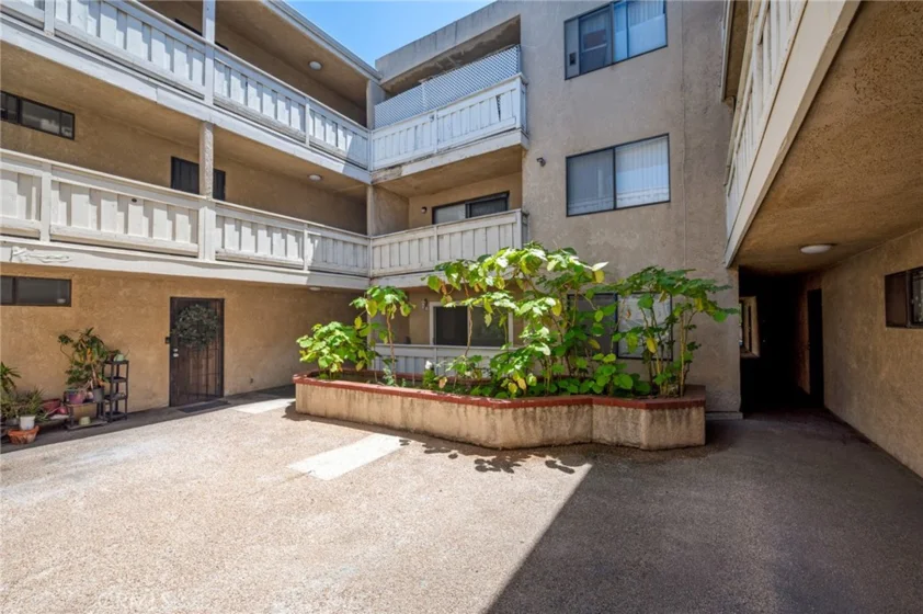 1723 Cedar #103 photo 18