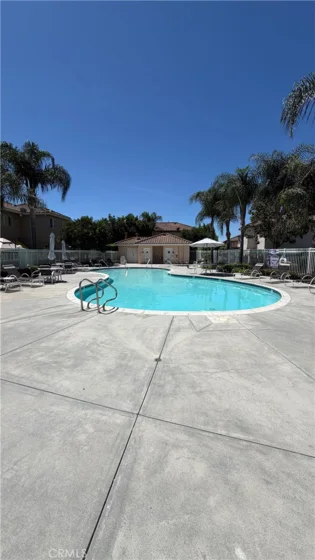 27451 Embassy Way photo 5