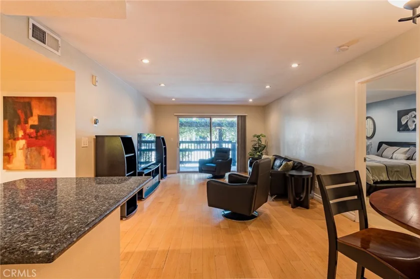 22100 Burbank Boulevard #138D photo 1