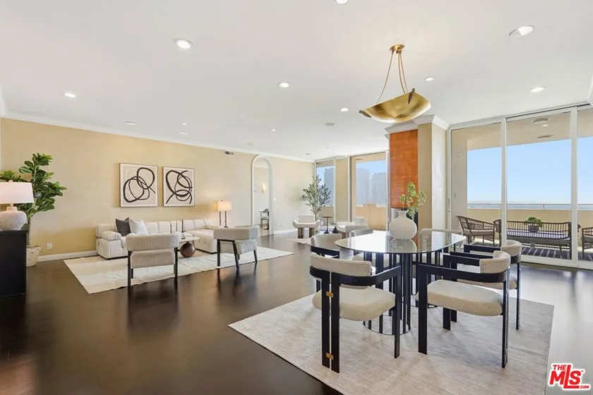 1333 S Beverly Glen Boulevard #902 photo 13