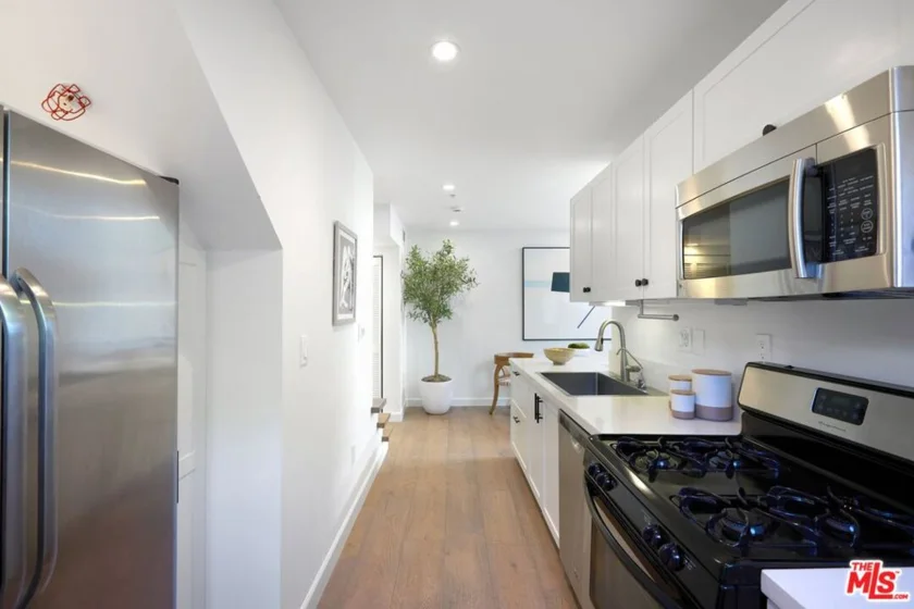 5806 Waring Avenue #7 photo 10
