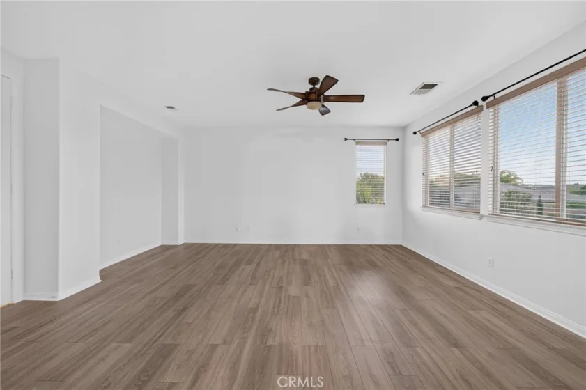 30780 Olympia Rose photo 44